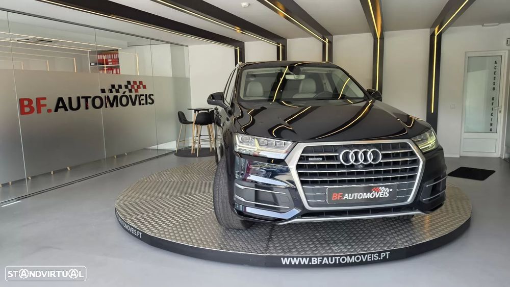 Audi Q7 3.0 TDI quattro S-line Tiptronic 7L - 6