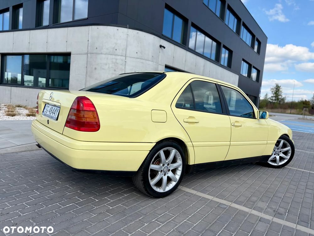 Mercedes-Benz Klasa C 180 Esprit - 3