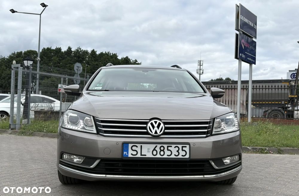 Volkswagen Passat 2.0 TDI DPF Comfortline DSG - 2