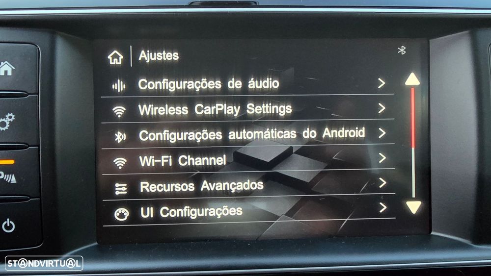 Jaguar XE 2.0 D R-Sport - 29