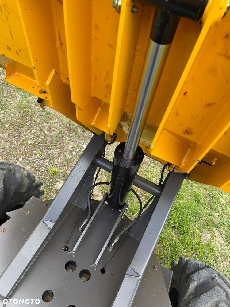 Terex Mecalac TA6s Wozidło Budowlane rolnicze wózek z Obrotową Kolebą. 6ton ładowność. 4x4. Silnik Perkins 80KM 4 cylindry. 1300 mtg. 2020 rok. Kamera z wielkim Ekranem! Jazda Rewers 3prędkości. Maszyna jak Nowa z Norweskiego Gospodarstwa! Ani deka luzów i wycieków! Hydrostatic. Pełny Oryginał. Hamulce brzytwa. Serwisy w DEKRA aktualne. Maszyna Woziła lekkie ładunki. Praktycznie zerowe zużycie. Wielka Okazja. Wszystko w pełnym Oryginale. Opony Oryginał. System fabryczny do oświetlenia! - 19
