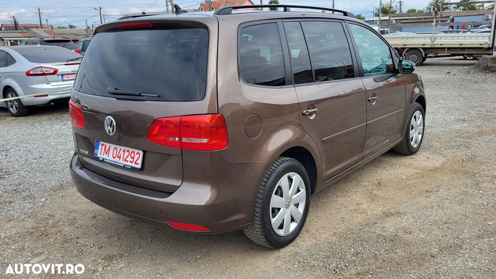 Volkswagen Touran - 3