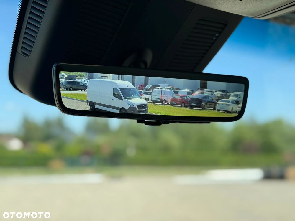 Mercedes-Benz Sprinter - 29