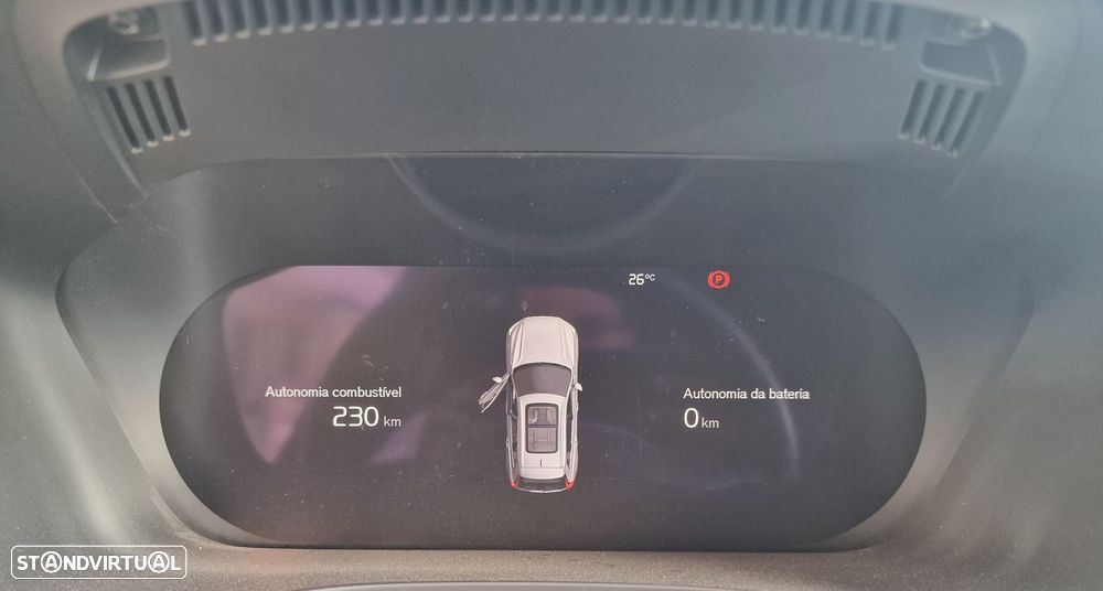 Volvo XC 60 2.0 T6 PHEV R-Design AWD - 42