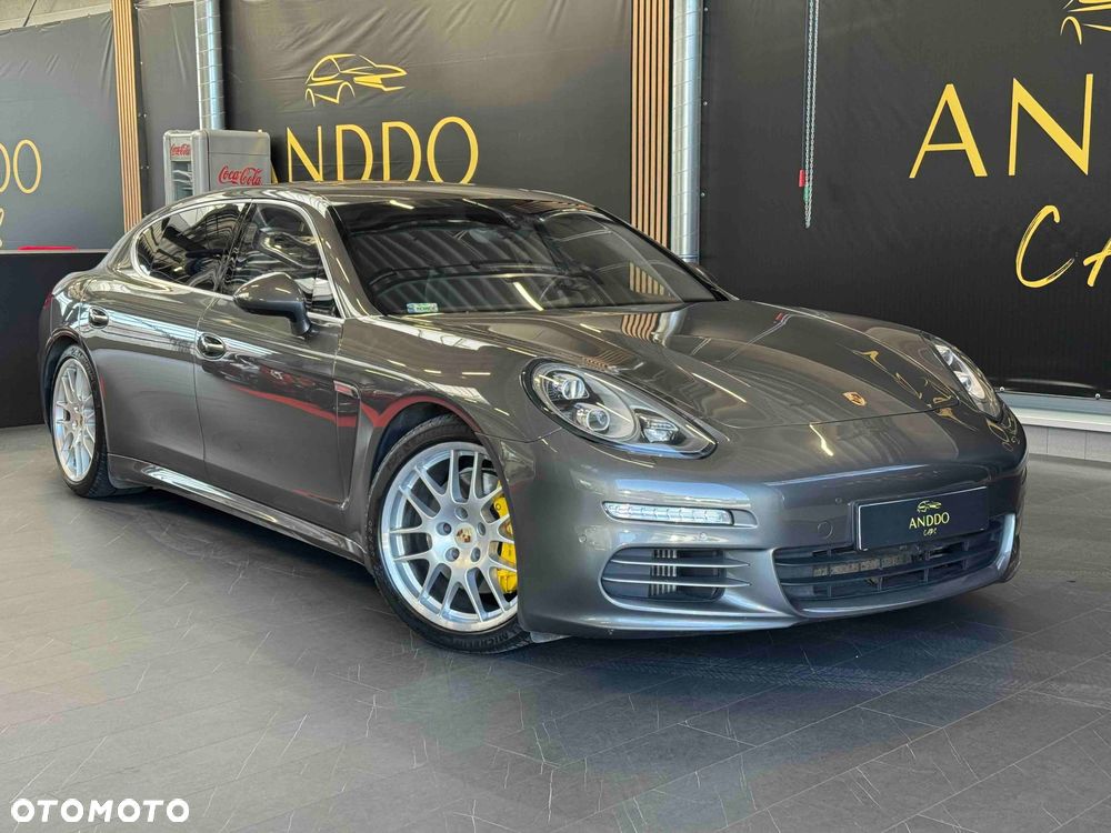 Porsche Panamera 4S Executive - 1