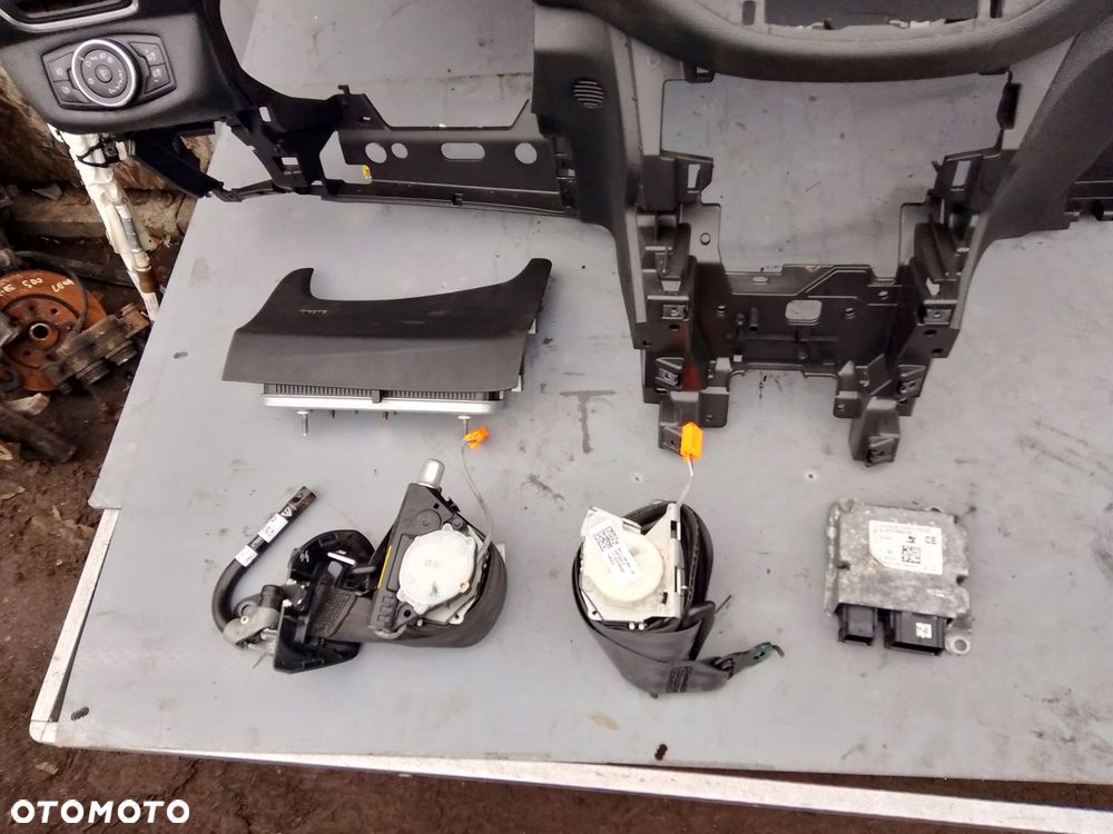 deska rozdzielcza airbag pasy sensor ford b-max - 4