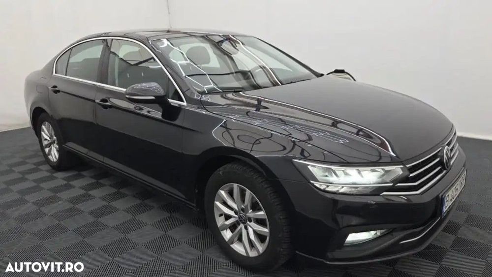 Volkswagen Passat 2.0 TDI DSG Comfortline - 10