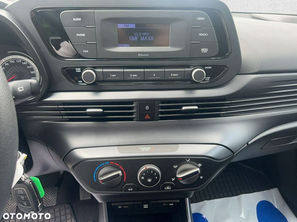 Hyundai i20 - 19