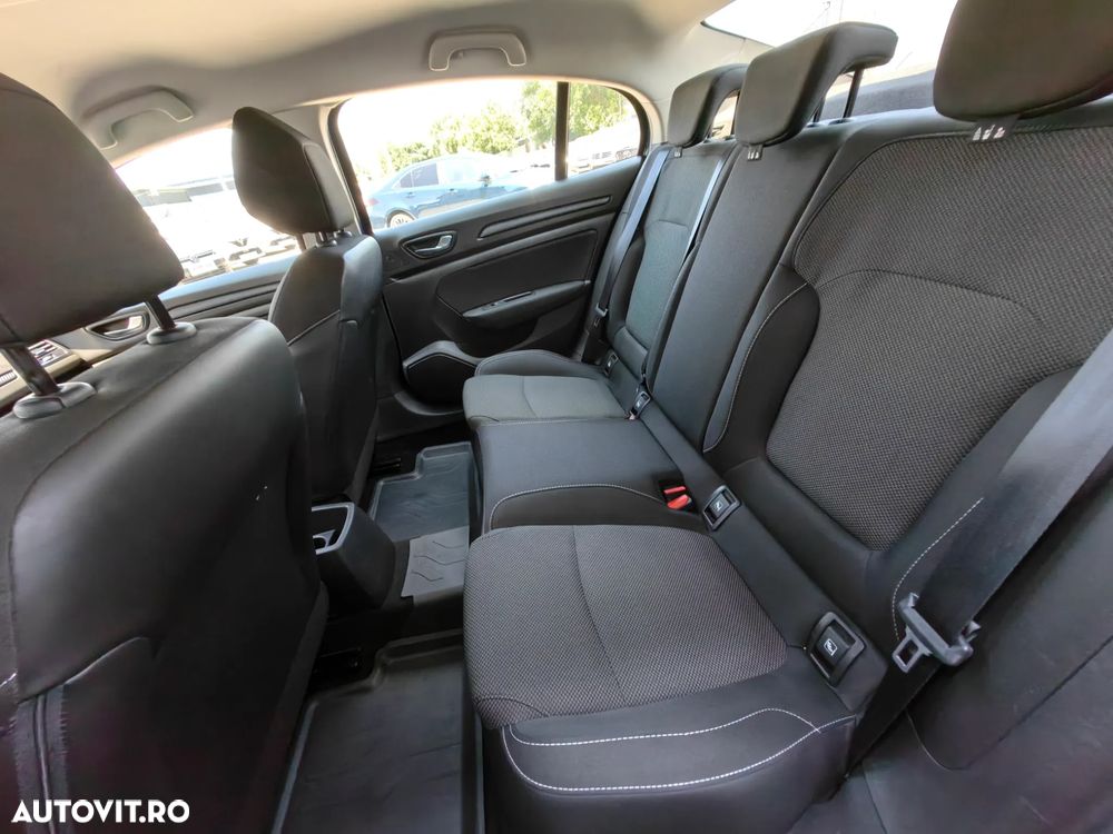 Renault Megane TCe 114 GPF Life - 7