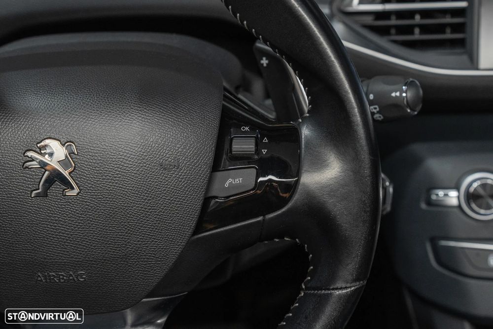 Peugeot 308 BlueHDi 130 EAT8 Allure - 12