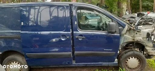 CZĘŚCI - CITROEN Dispatch Jumpy Scudo Peugeot Expert  DRZWI, LAMPY, ) - KNPB Niebieski Zderzak Tył - 28