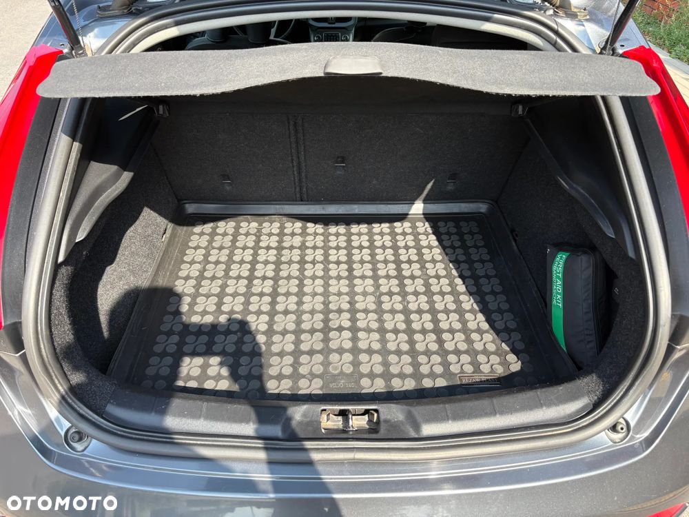 Volvo V40 D3 Momentum - 10