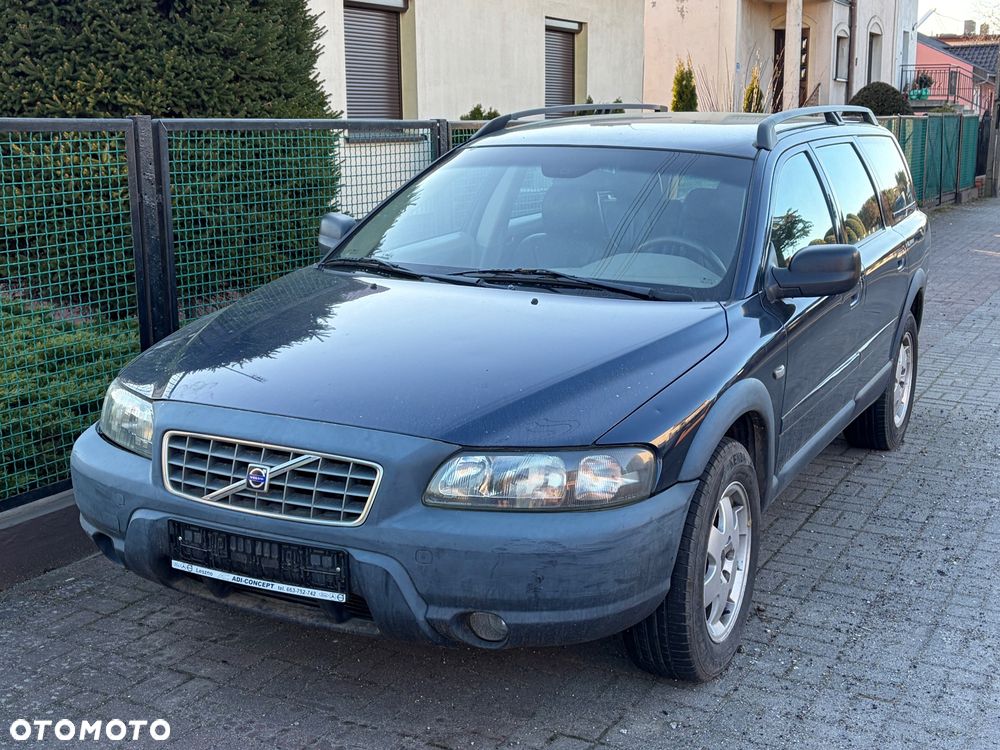 Volvo XC 70 2.4 AWD Automatik Momentum - 1