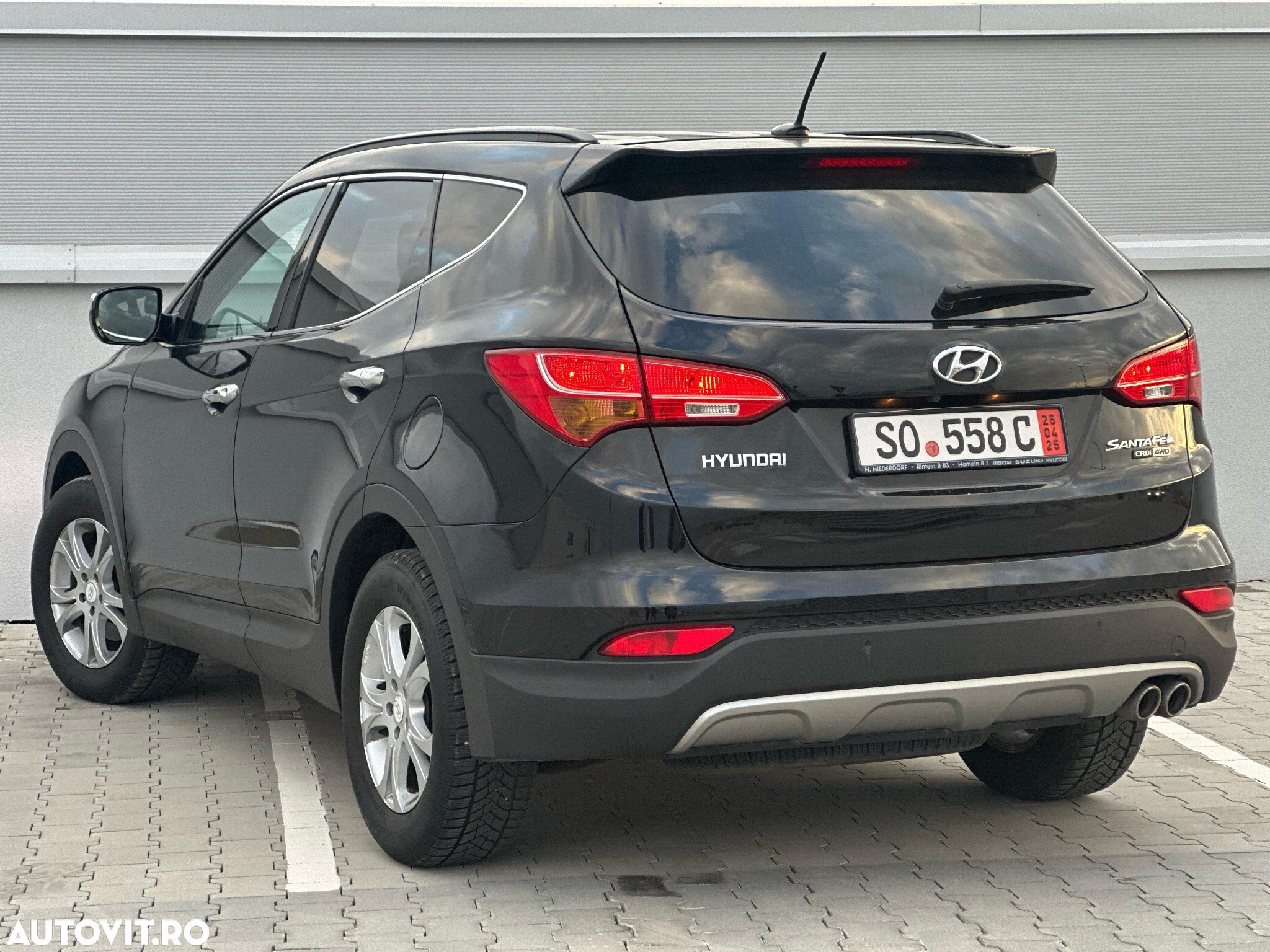 Hyundai Santa Fe 2.2 CRDi 4WD CPF Automatik Premium - 3