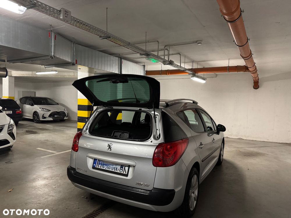 Peugeot 207 1.4 16V Trendy - 6