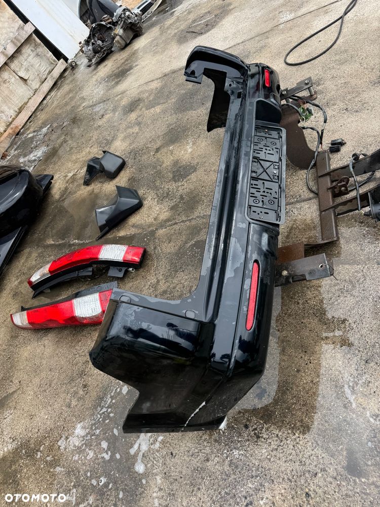 Honda crv cr-v  czarny czarne   Klapa bagażnika klapa tył tylnia 400zl   Lampy tył tylnie prawa lewa 150 sztuka   Hak holowniczy 300 zł   Zderzak tył tylni Czarny 300 zł   Szybka wysyłka - 4