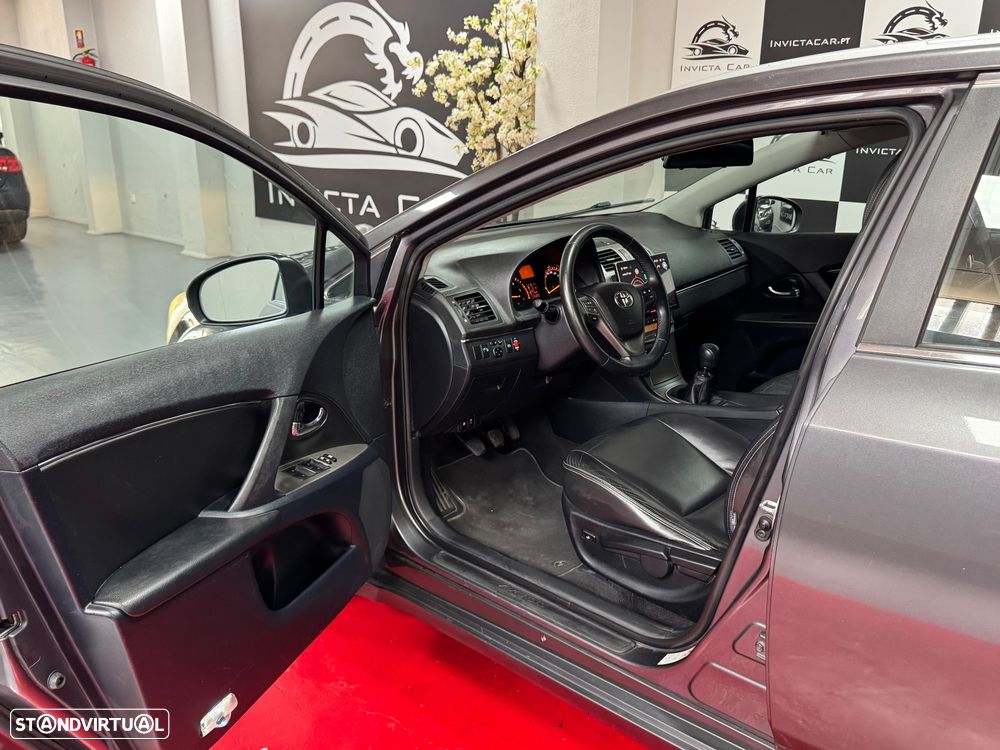 Toyota Avensis SW 2.0 D-4D Exclusive +Pele+GPS - 16