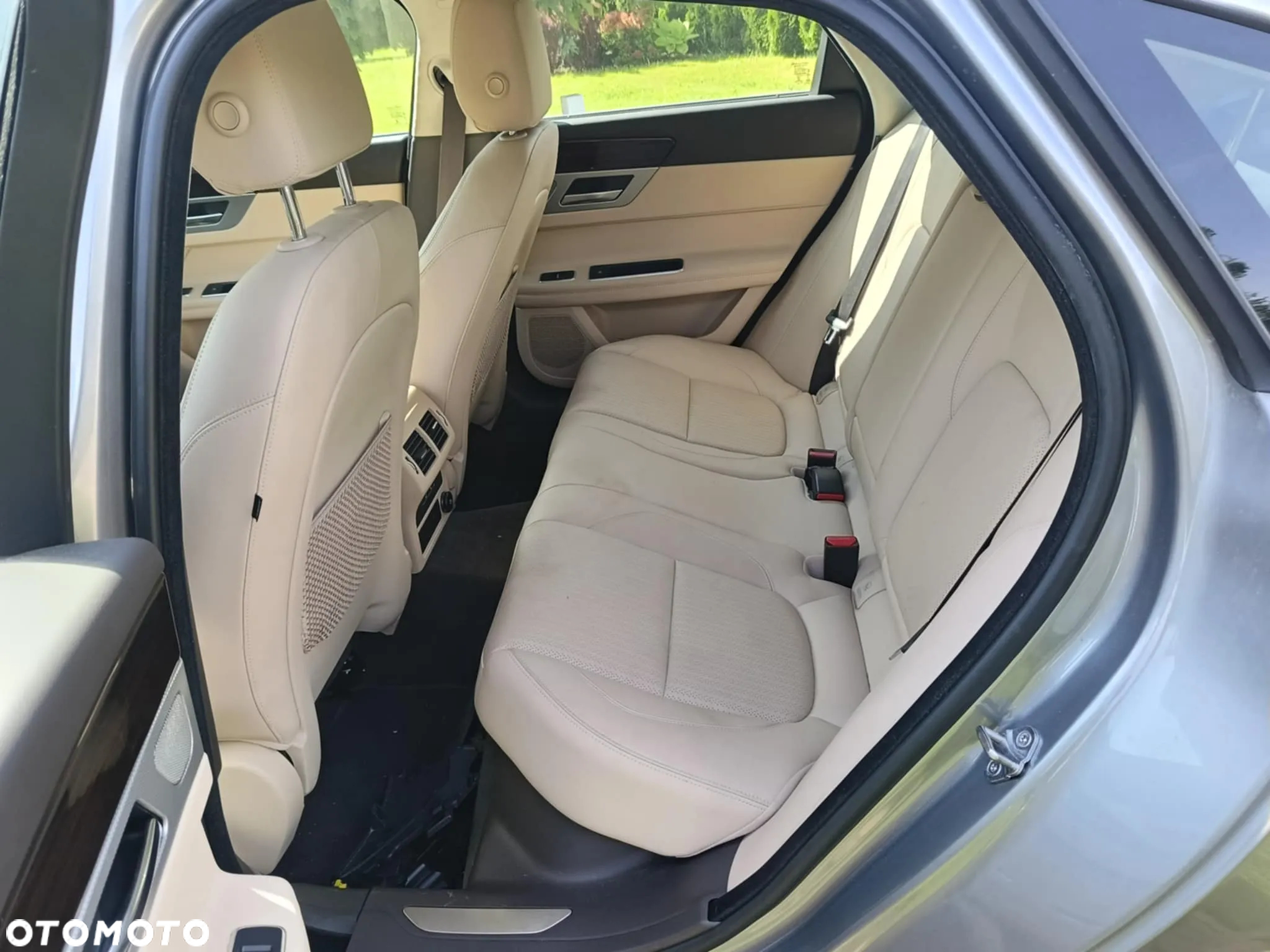 Jaguar XF 20d AWD Prestige - 19