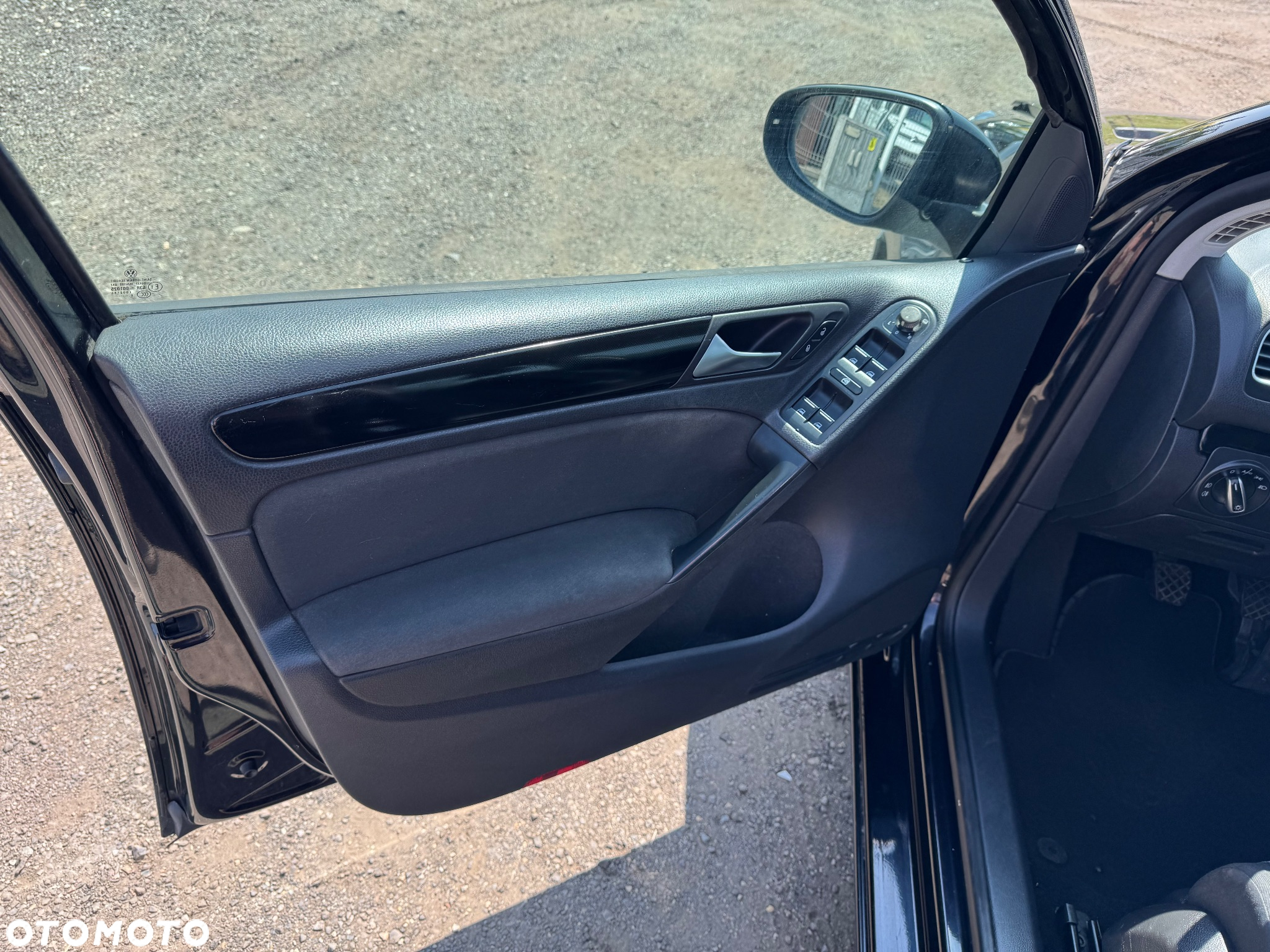 Volkswagen Golf 1.6 TDI DPF BlueMotion Technology Comfortline - 11