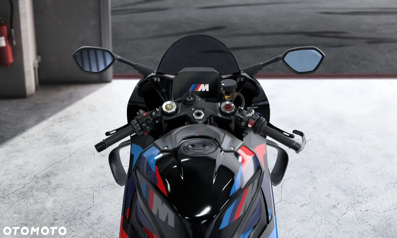 BMW M4 - 9
