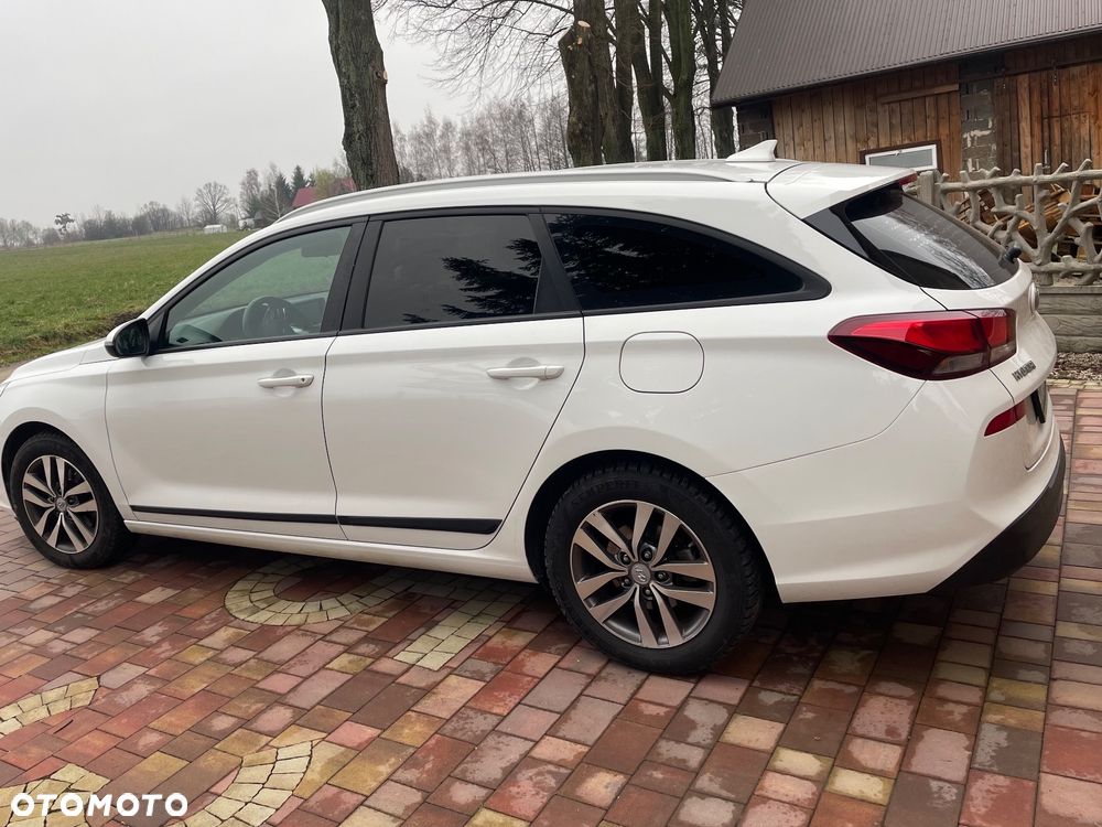 Hyundai i30 1.6 CRDi BlueDrive Premium - 4