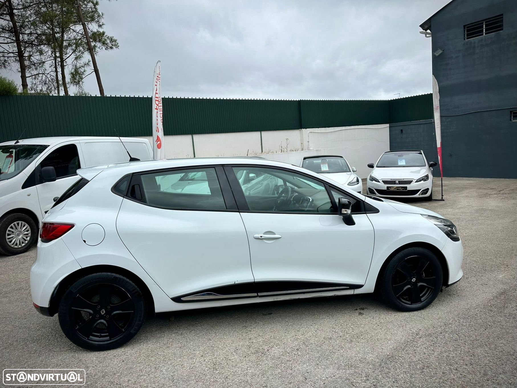 Renault Clio 1.5 dCi Dynamique S - 8