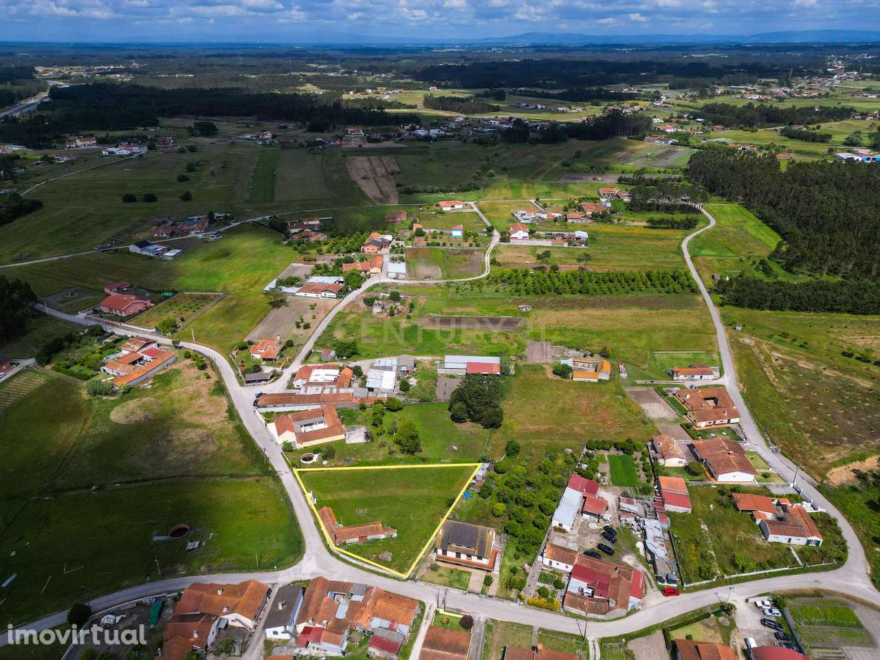 Casa para Recuperar na Volta da Tocha com terreno de 1800m² - Grande imagem: 3/27