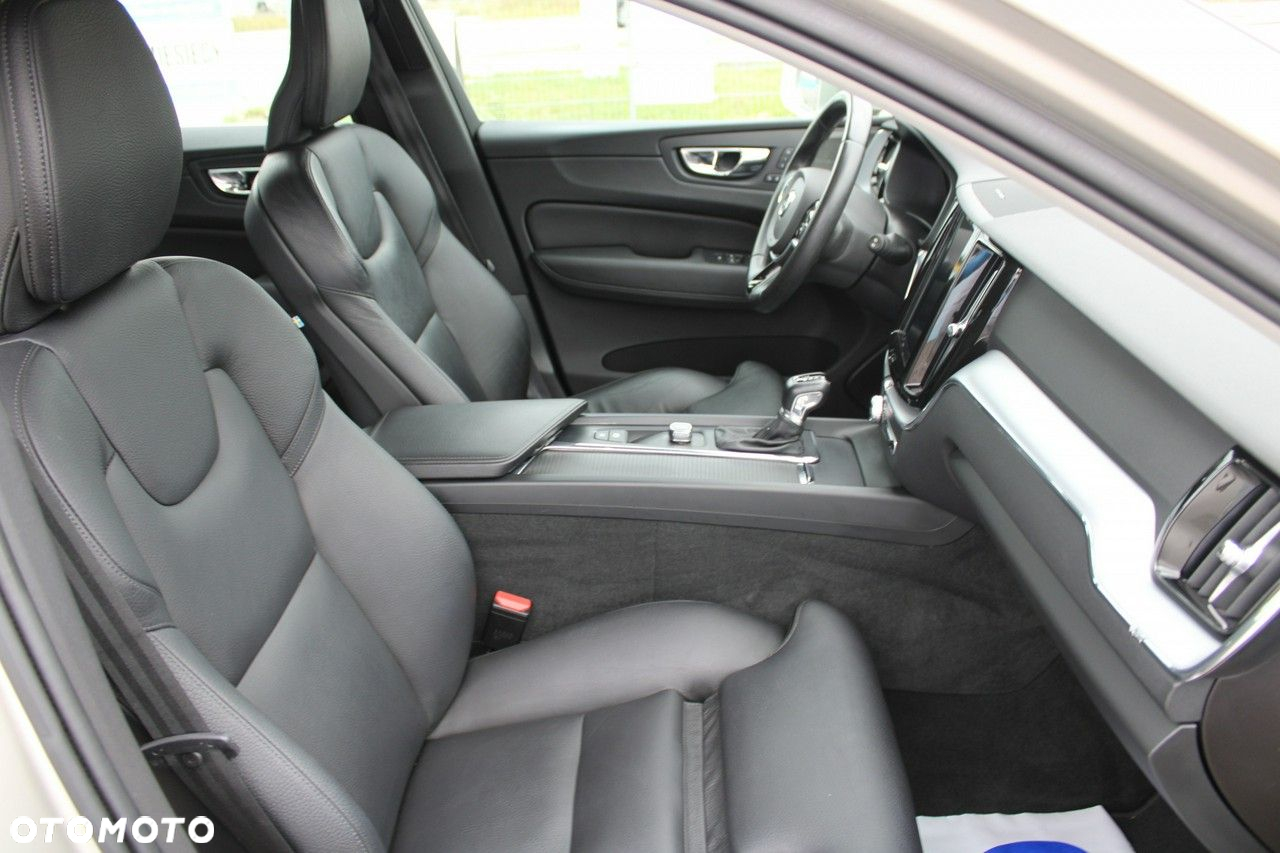 Volvo XC 60 - 11