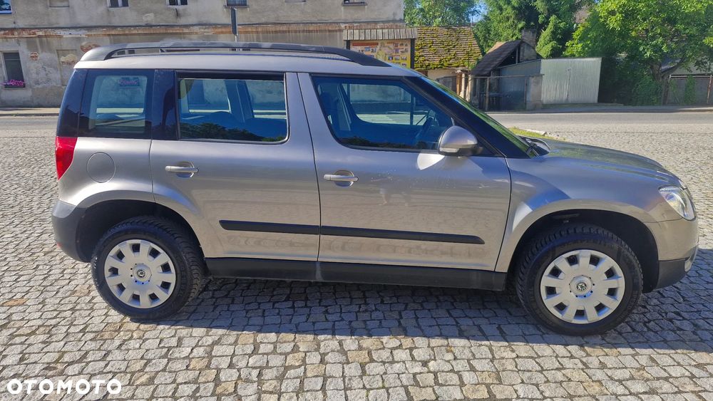 Skoda Yeti 1.2 TSI FAMILY - 8