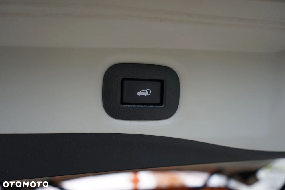 Nissan X-Trail 1.7 dCi ALL-MODE 4x4i Xtronic Acenta - 23