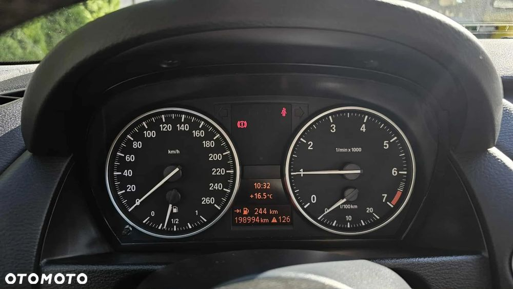 BMW X1 sDrive18i - 9