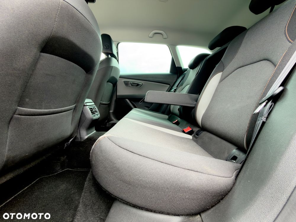 Seat Leon Sportstourer 2.0 TDI Start&Stop 4Drive DSG X-Perience - 20