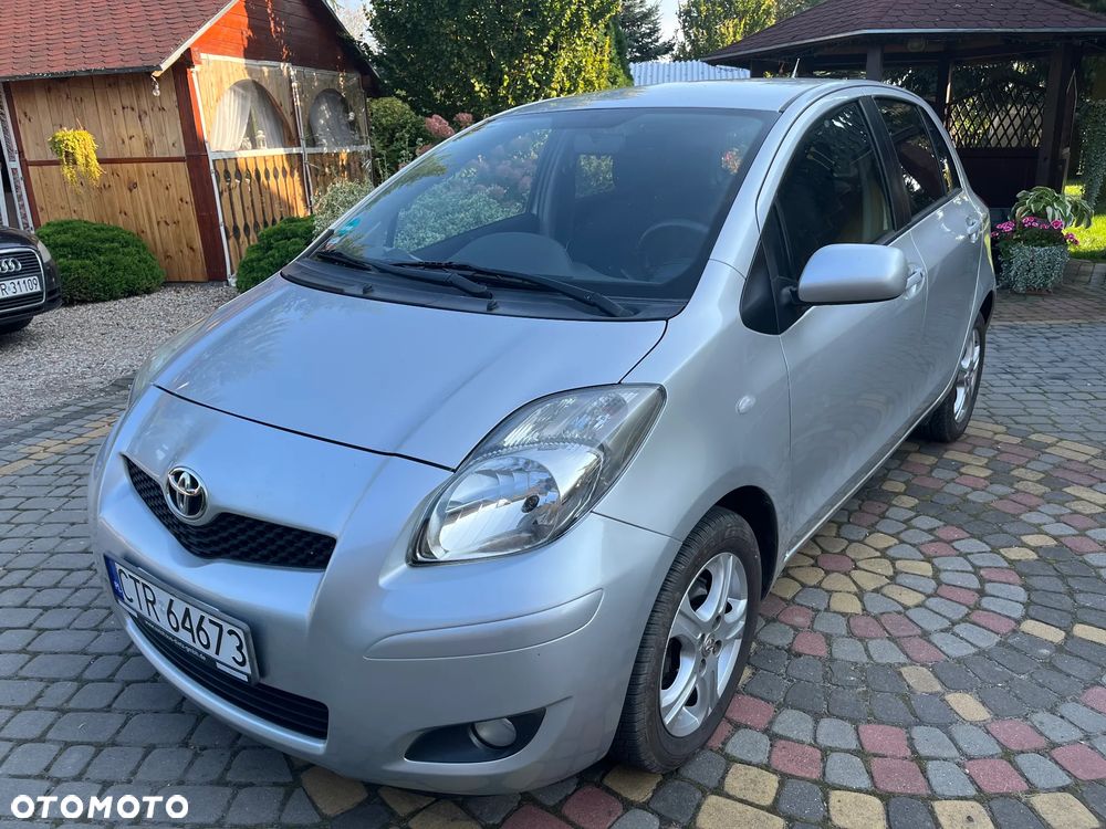 Toyota Yaris - 1