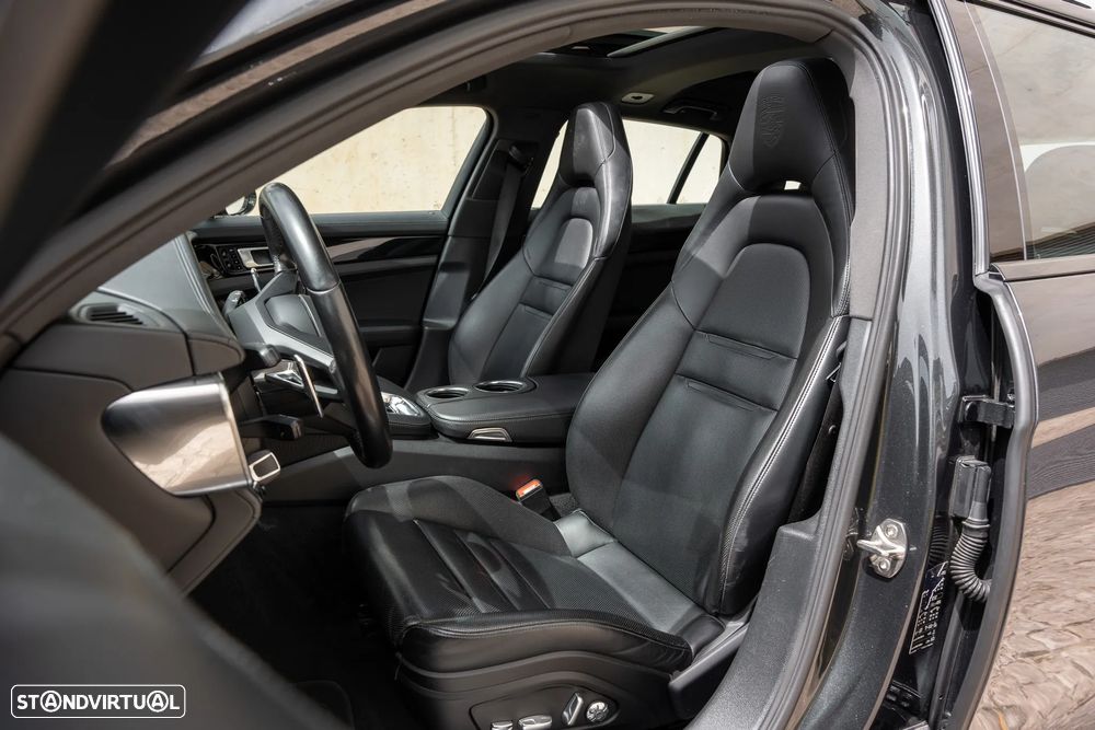 Porsche Panamera Sport Turismo - 10