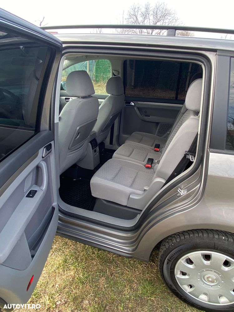 Volkswagen Touran 1.4 TSI United - 17