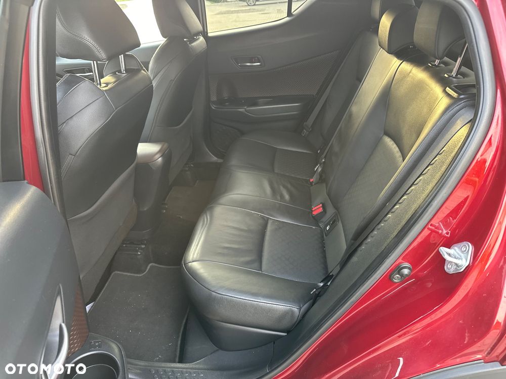 Toyota C-HR 1.8 Hybrid Neon Lime powered by JBL - 11