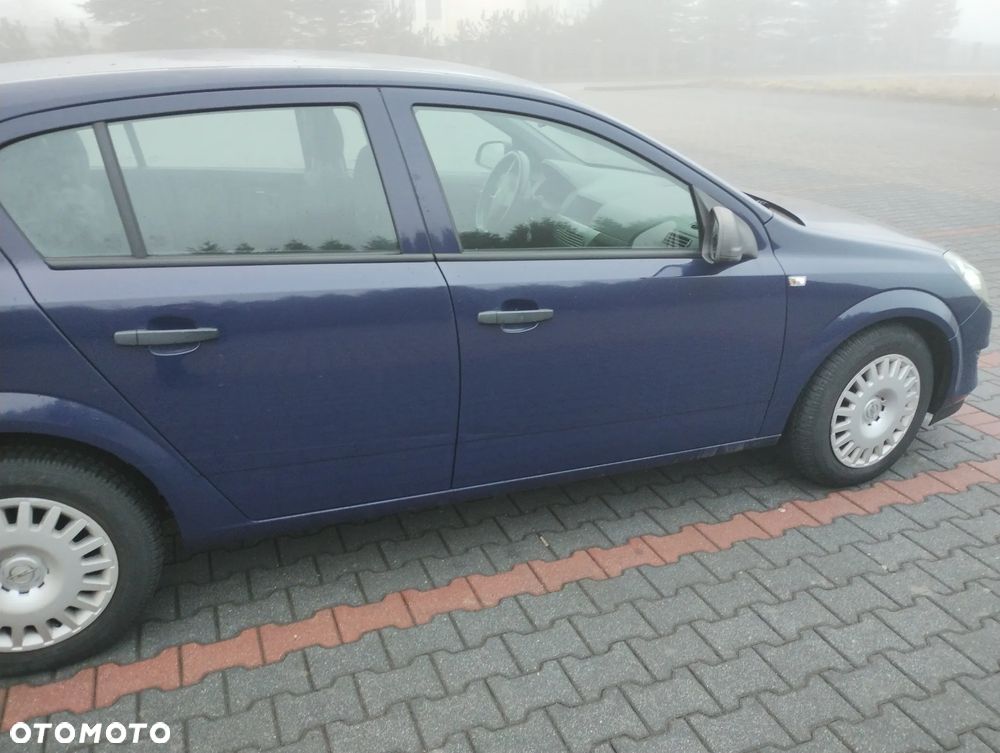 Opel Astra 1.6 - 17
