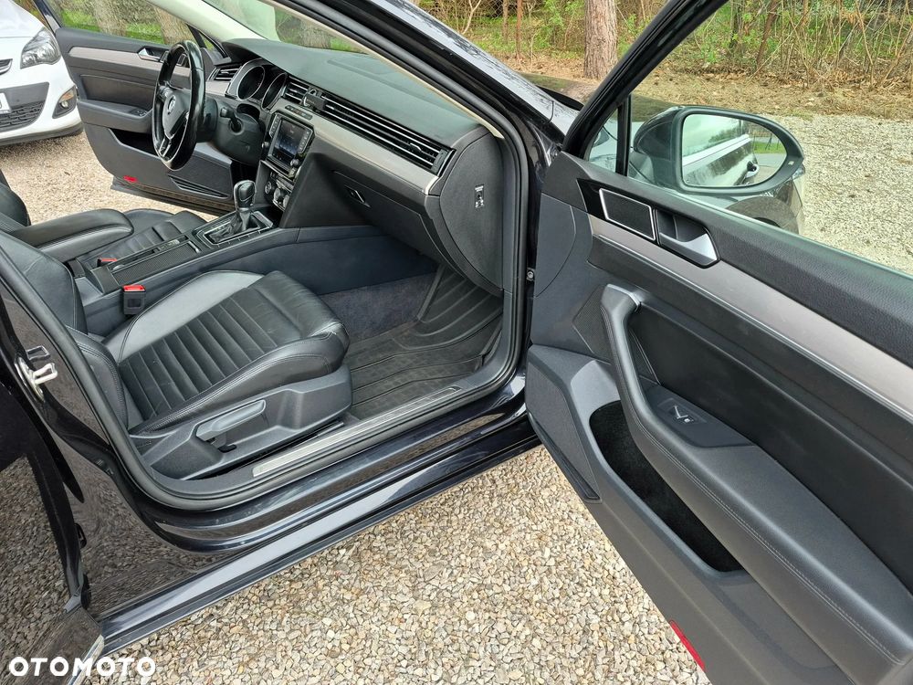 Volkswagen Passat 2.0 TDI SCR (BlueMotion Tech) 4Motion D Highline - 21