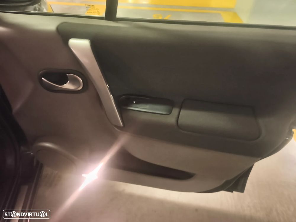 Renault Grand Scénic 1.5 dCi Dynamique S 7L. - 33