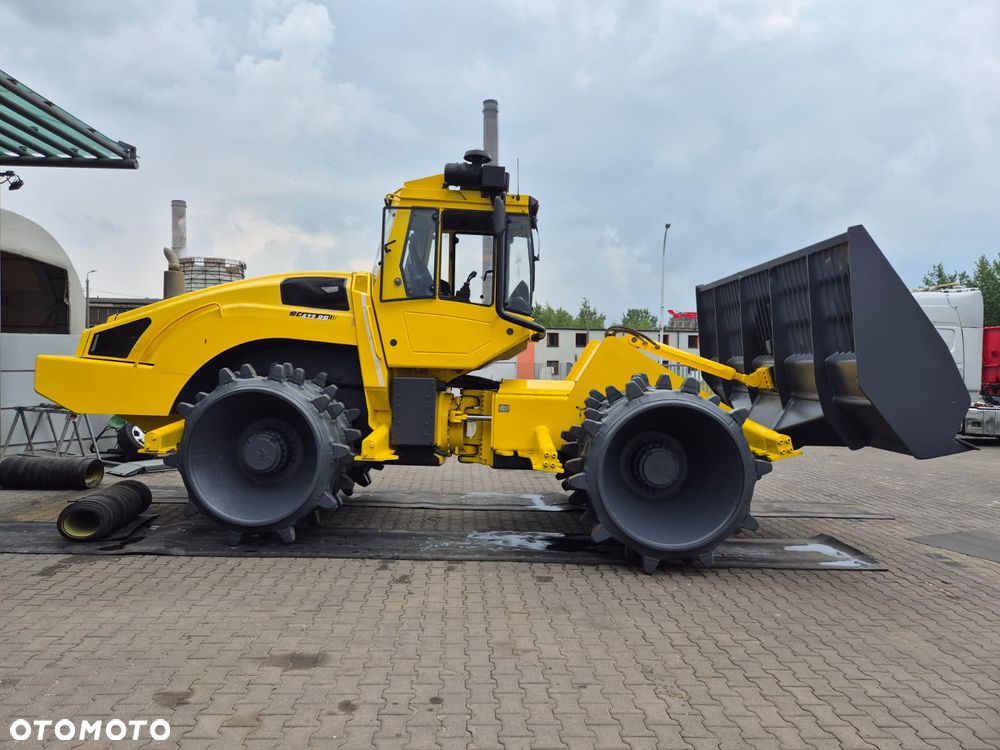 Bomag BC472 RB / KOMPAKTOR ODPADÓW / KOMPAKTOR WYSYPISKOWY 24T / ZGNIATARKA ODPADÓW / MASZYNA DO ZAGĘSZCZANIA ODPADÓW / DO SKŁADOWISK ODPADÓW / SERWISOWANY / 1 WŁ. - 7