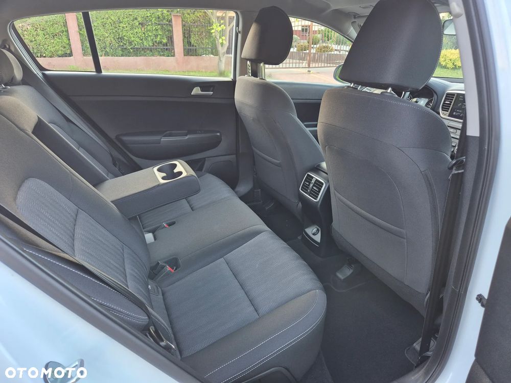 Kia Sportage 1.6 CRDI 2WD SPIRIT - 8