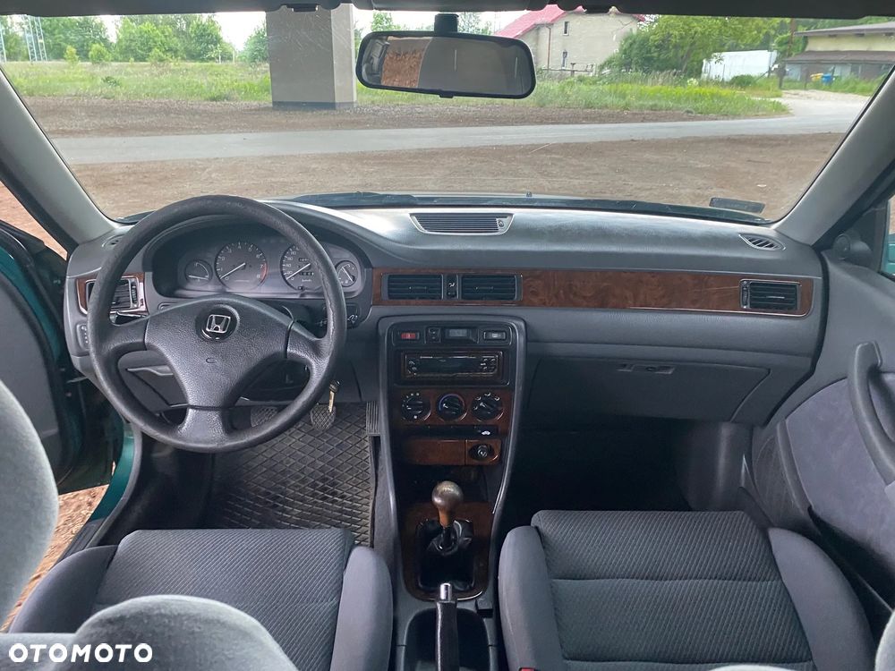 Honda Civic 1.4i - 8