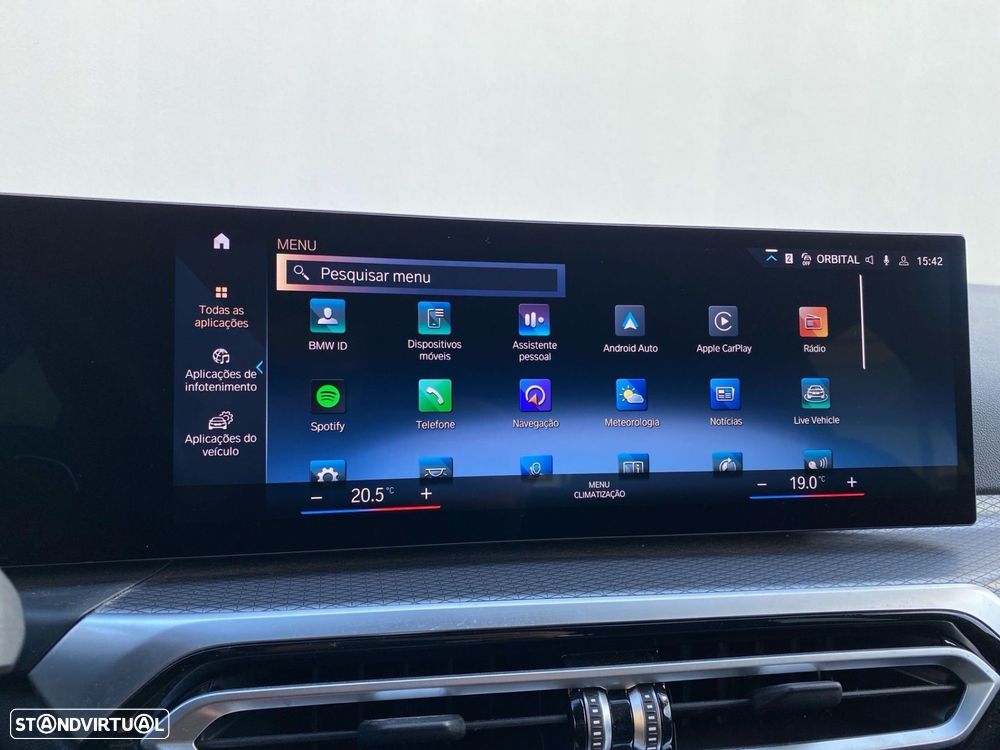 BMW 320 d Touring Pack Desportivo M Auto - 25