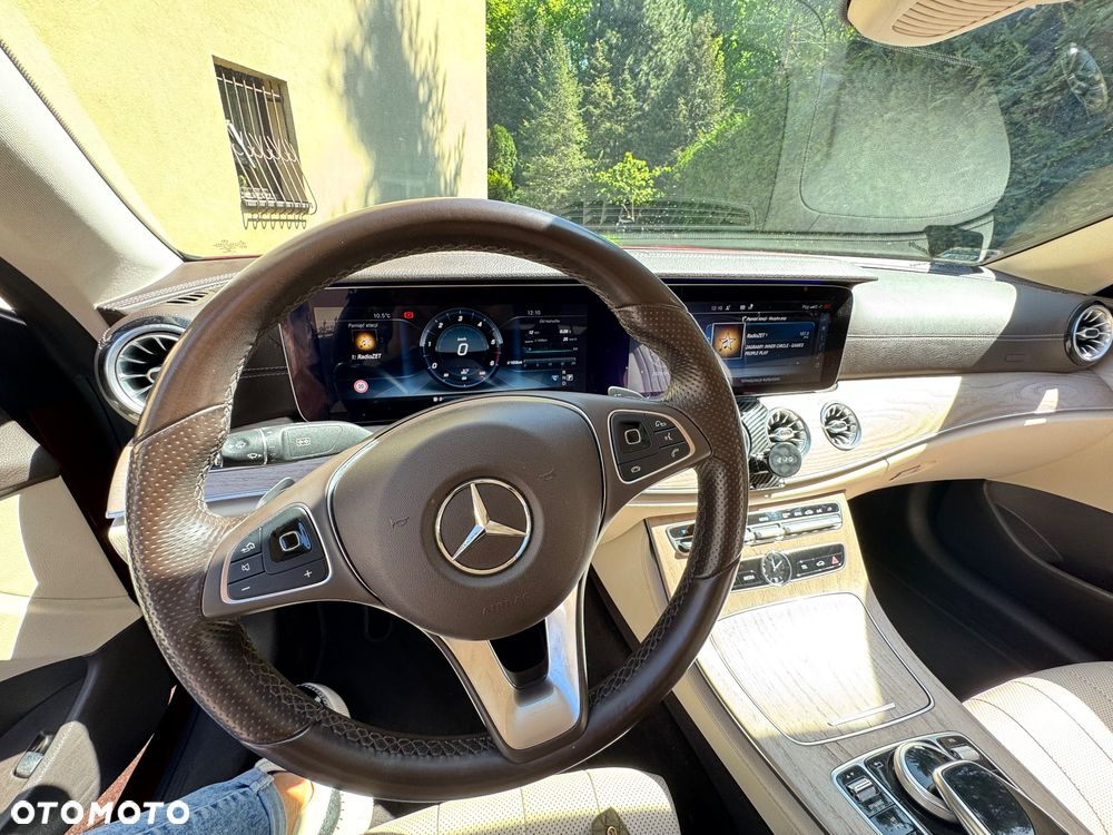Mercedes-Benz Klasa E 220 d 4-Matic 9G-TRONIC - 4