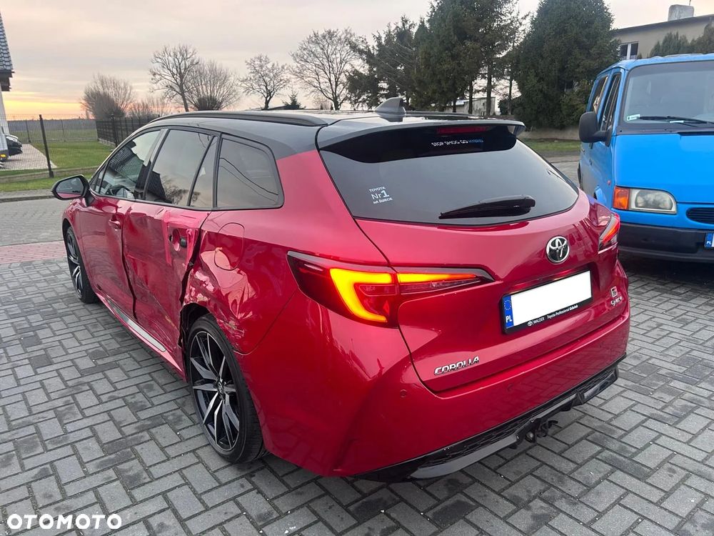 Toyota Corolla 2.0 Hybrid GR Sport Dynamic - 5