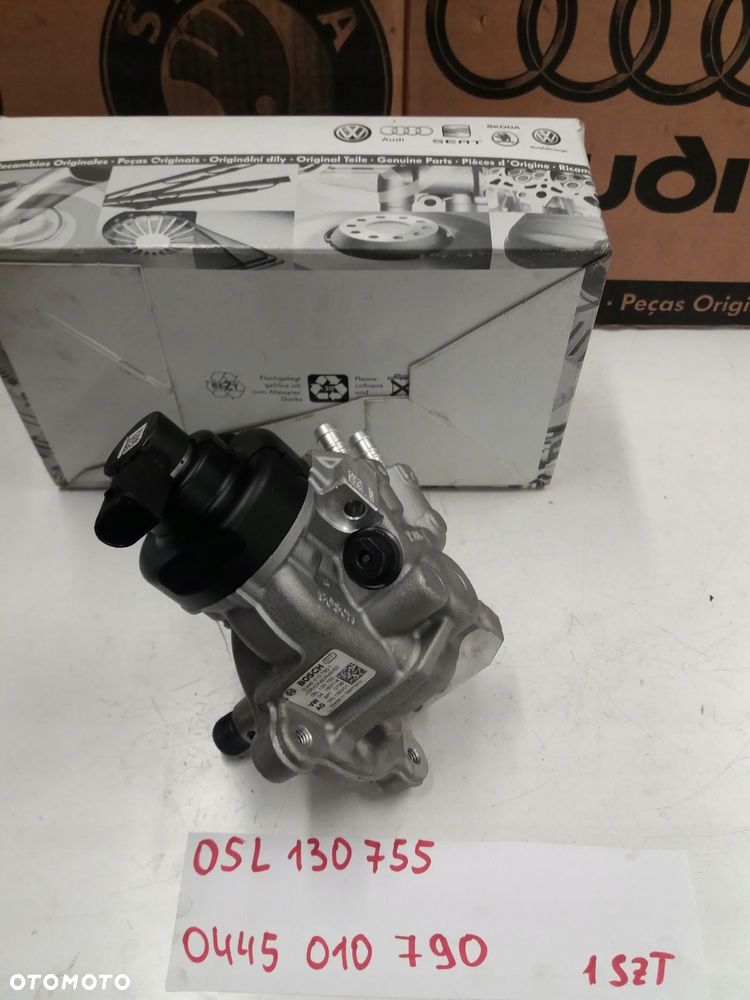 NOWA OE POMPA PALIWA VW AUDI 05L130755 0445010790 - 3