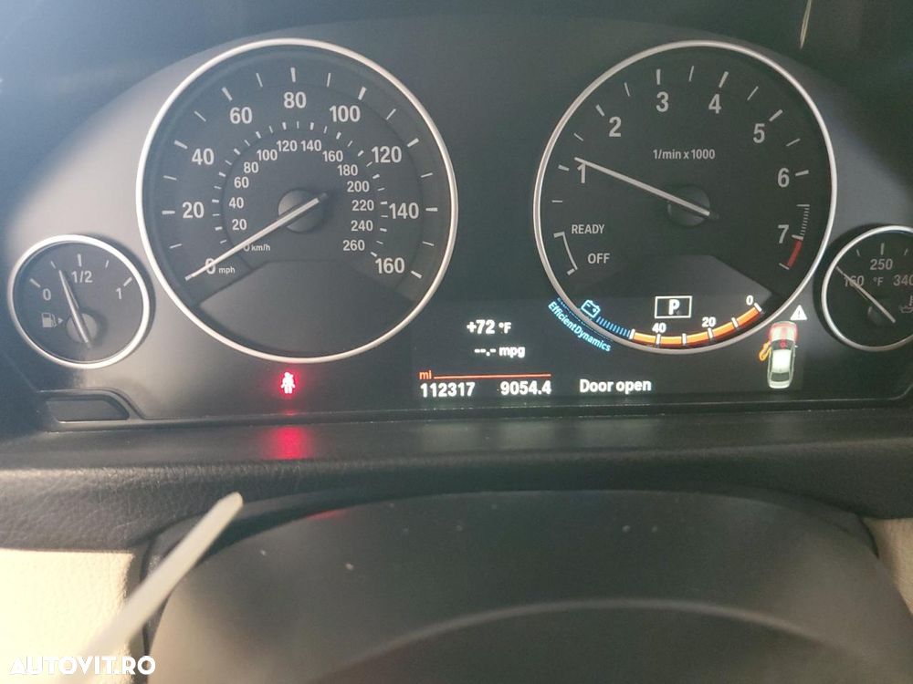 BMW Seria 3 330i xDrive Aut. - 9