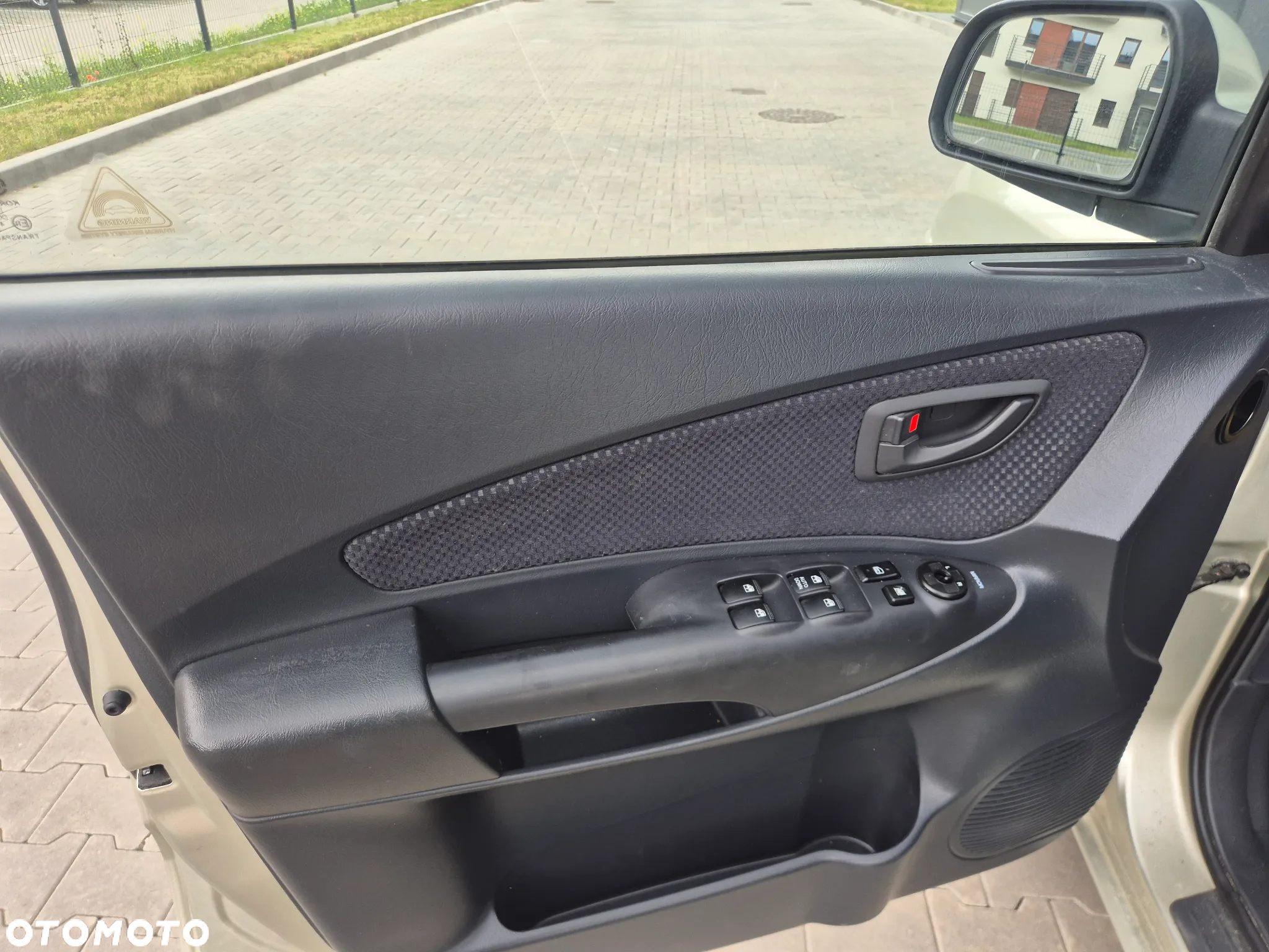 Hyundai Tucson 2.0 Comfort 2WD - 13