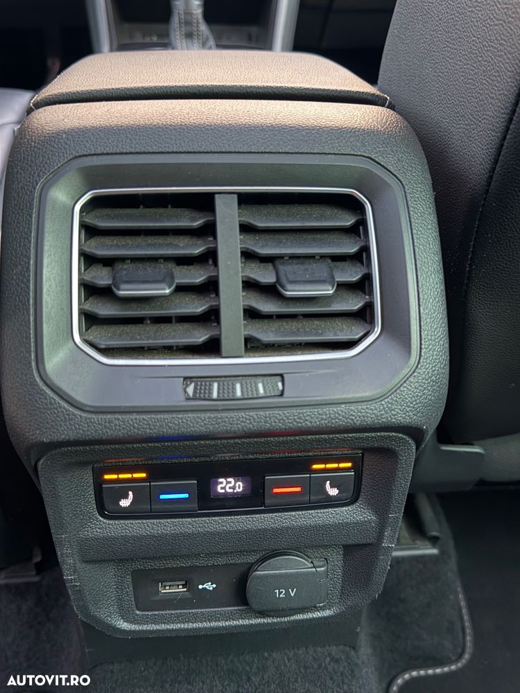 Volkswagen Tiguan - 11