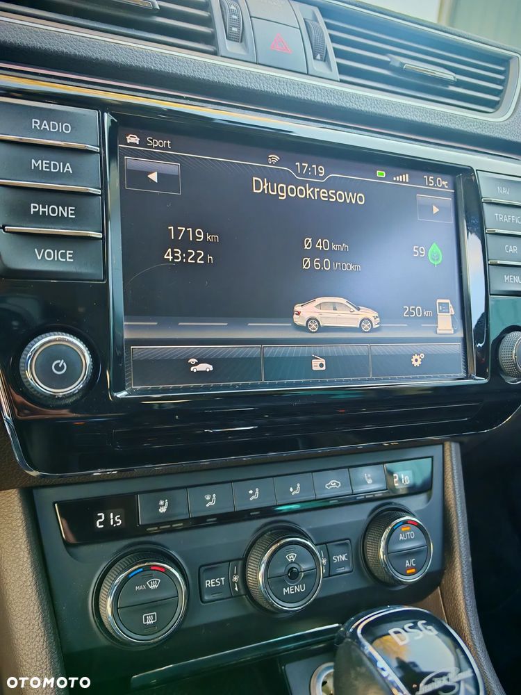 Skoda Superb 2.0 TDI L&K DSG - 26